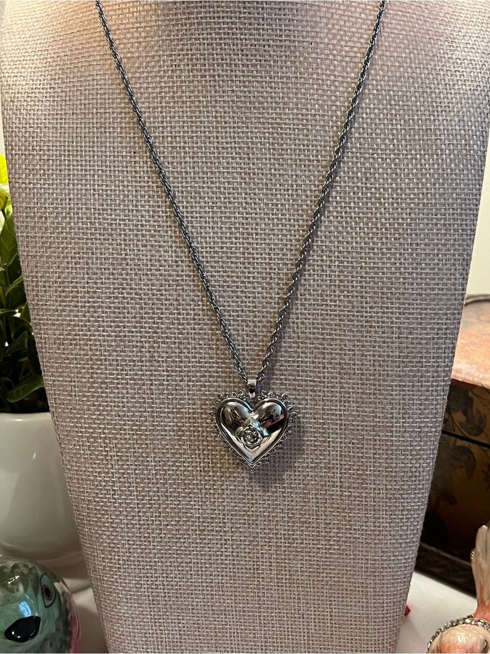 Kendra Scott Silver Heart Necklace with Rose Detail